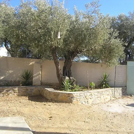 度假居 Liogerma *